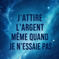 Femme méditant dans un espace lumineux, attirant l'abondance et la prospérité.