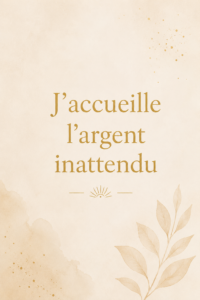 Femme méditant avec des affirmations positives sur l'argent