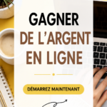 Femme souriante travaillant devant son ordinateur, découvrant des méthodes pour gagner de l'argent en ligne.