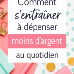 Femme examinant des factures en train de calculer son budget