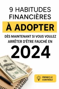 Femme réfléchissant à ses finances avec un carnet.